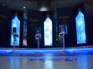 The JOHNNIE WALKER BLUE LABEL Gallery lights up Miami International Airport