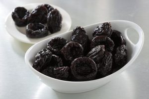 bowl-of-prunes01