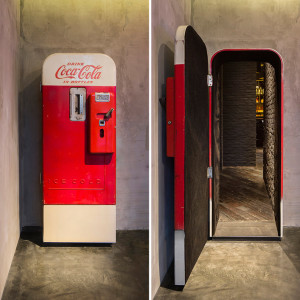 alberto-caiola-the-press-flask-bar-inside-vending-machine-shanghai-china-designboom-02
