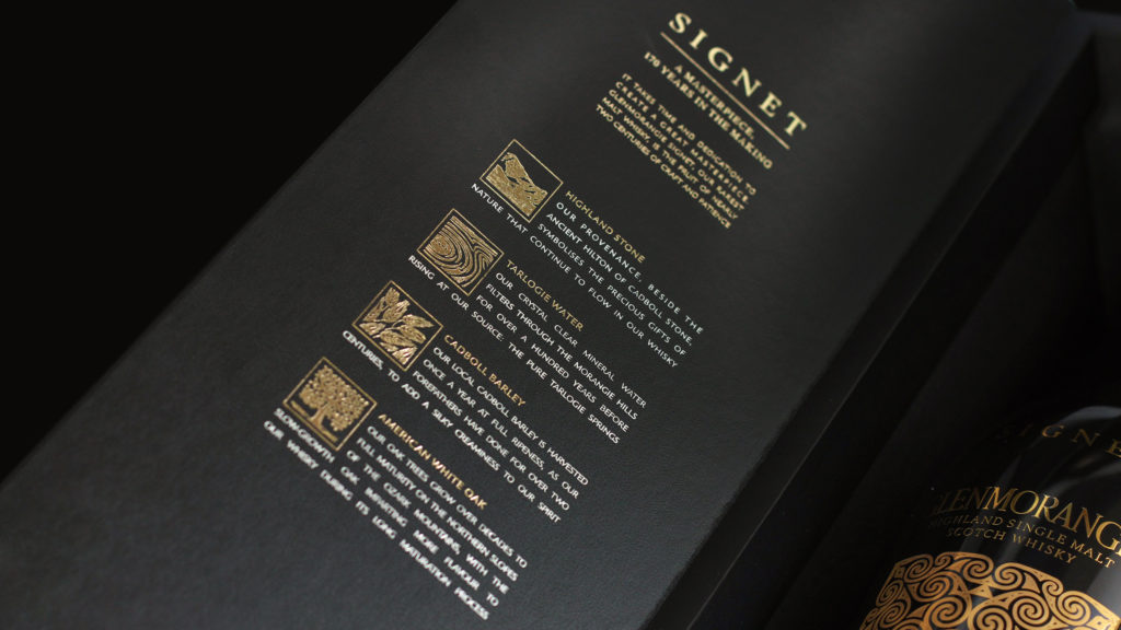 Signet New Pack DOOR INNER CLOSE UP View_2560x1440